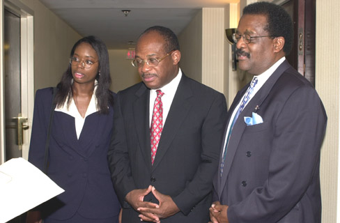 Ronda Lee - Johnnie Cochran - Willie Gary